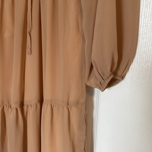 Tan long sleeve dress - Picture 2 of 8